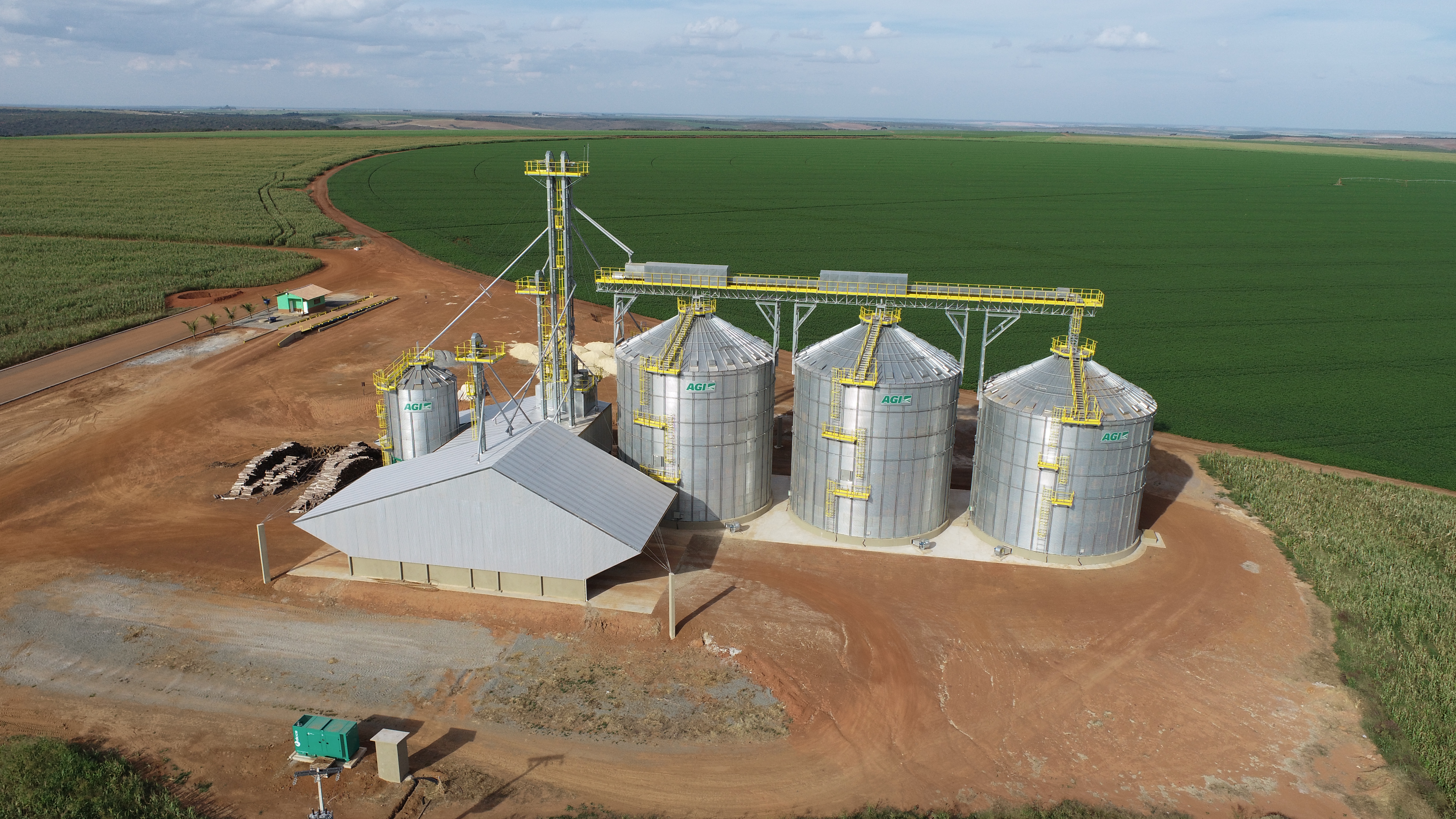 Silos e infraestrutura da Fazenda Vargeão